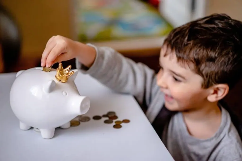 découvrez comment choisir la meilleure alimentation pour votre animal de compagnie sans dépasser votre budget. astuces et conseils pratiques pour une nutrition de qualité à prix abordable.