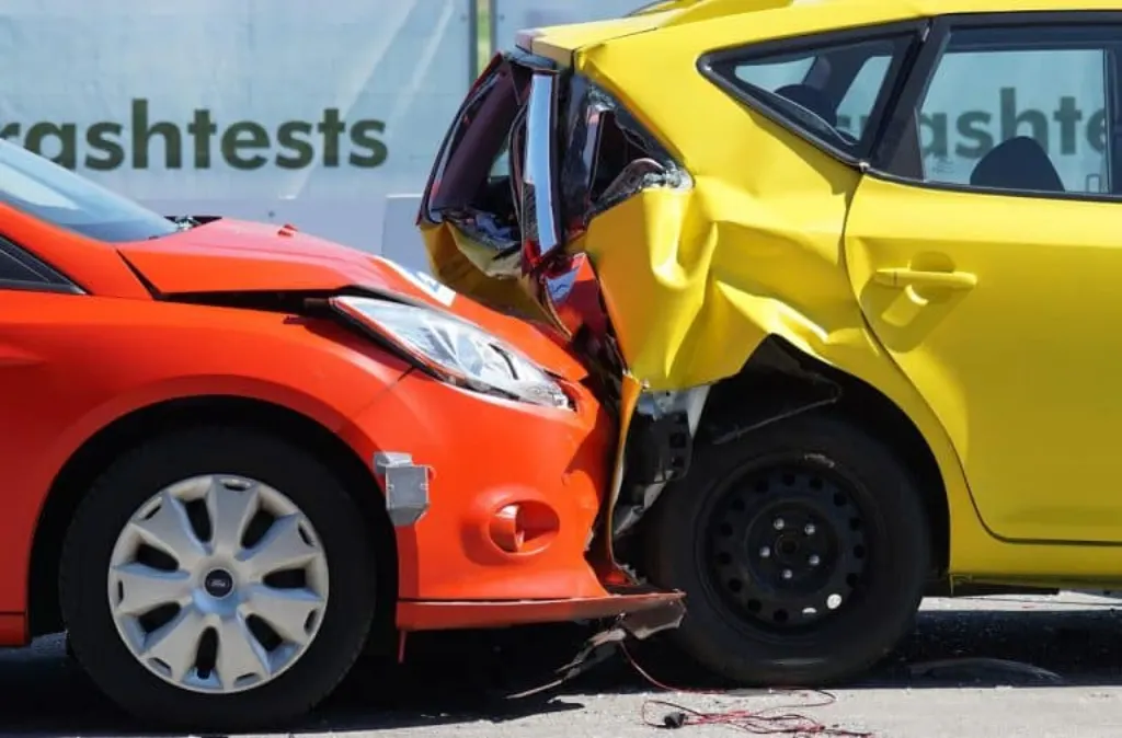découvrez les enjeux et les implications des collisions, qu'elles soient routières, aériennes ou dans d'autres contextes. comprenez comment les accidents se produisent et quelles mesures peuvent être prises pour prévenir ces incidents.